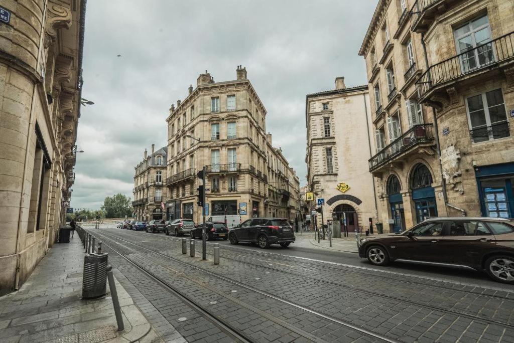 Appartement Renove Place Du Palais Avec Parking Bordeaux Extérieur photo